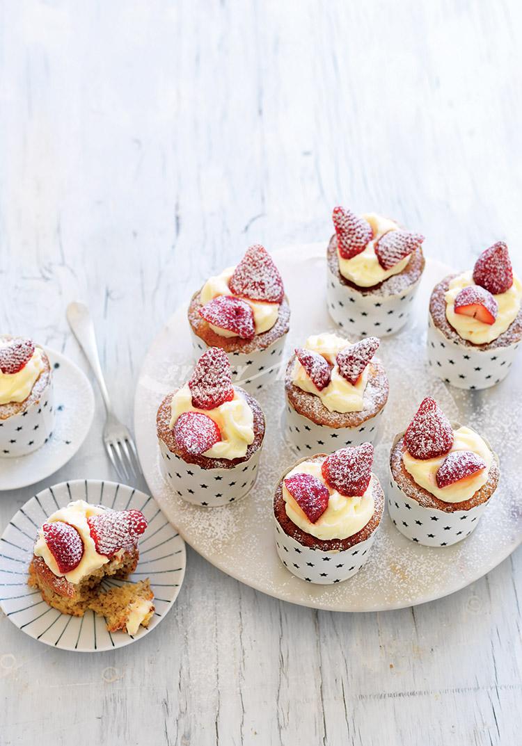 Banana & strawberry butterfly cupcakes