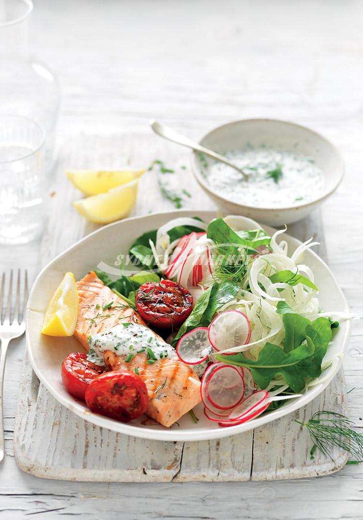 Char-grilled tomato, salmon & fennel salad
