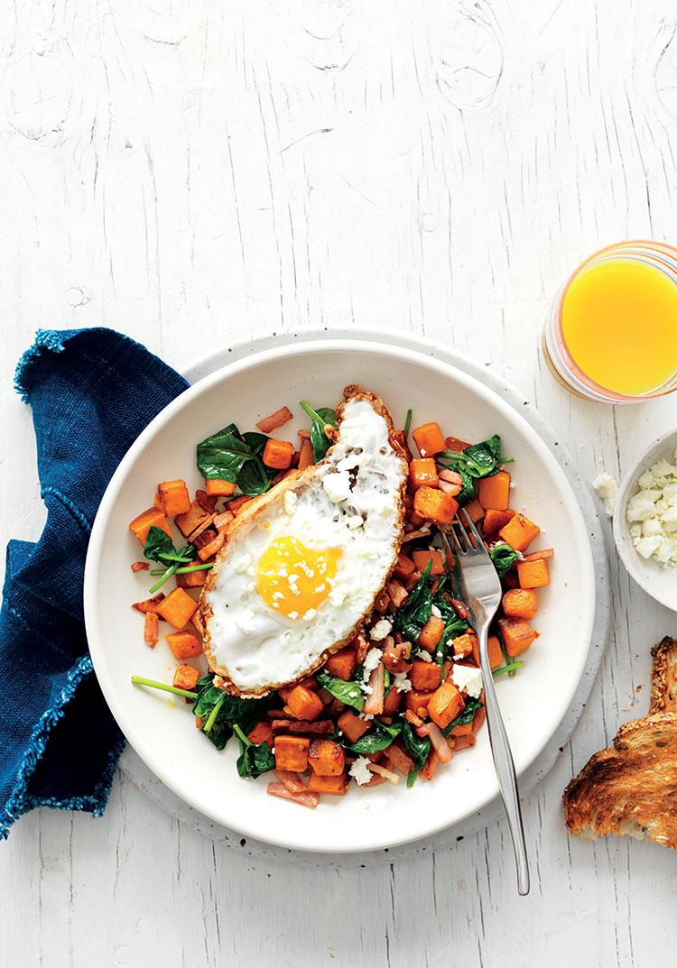 Kumara, spinach & bacon hash with eggs & feta