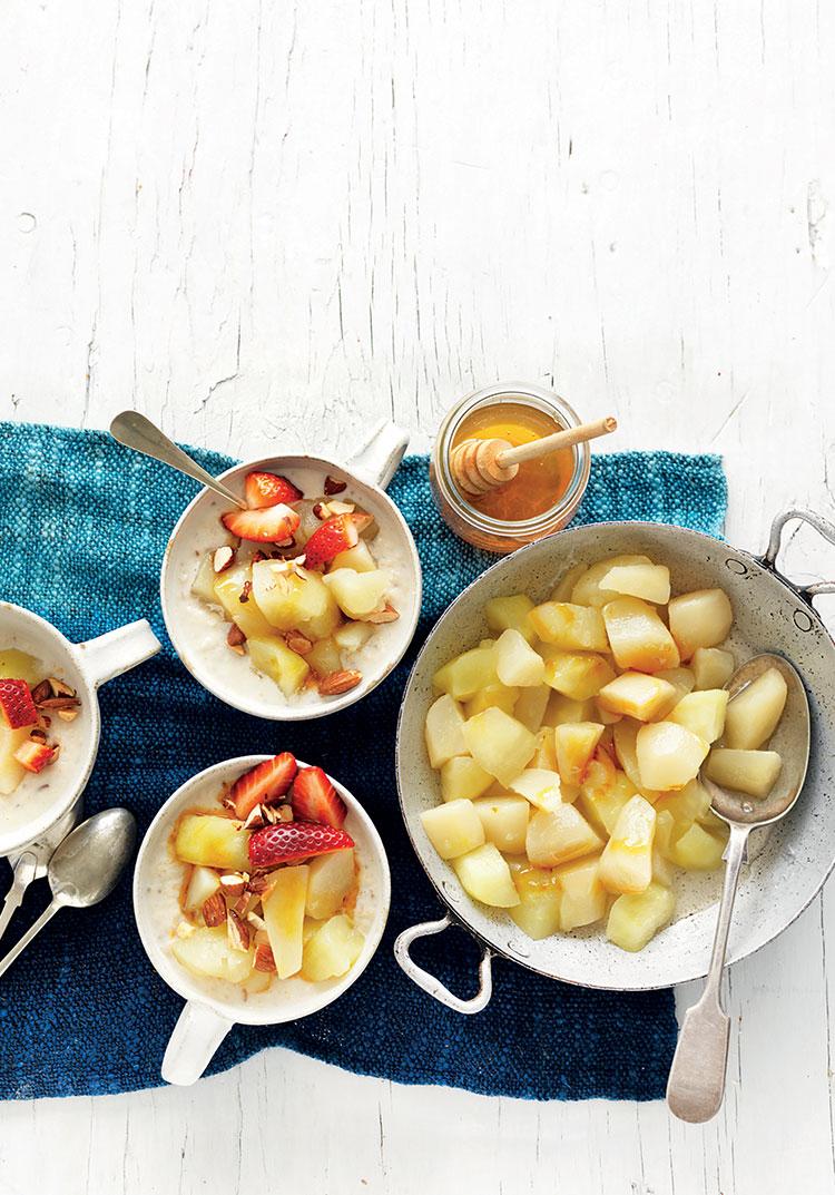 Stewed apple & pears with protein porridge