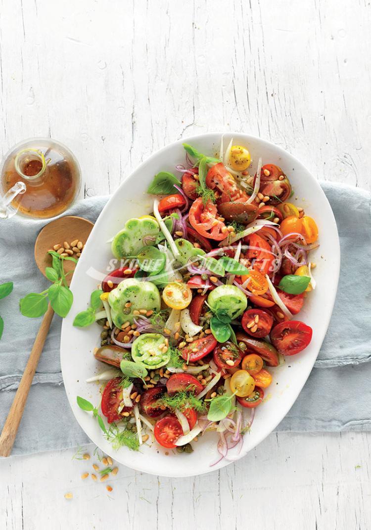 Country-style tomato & fennel salad