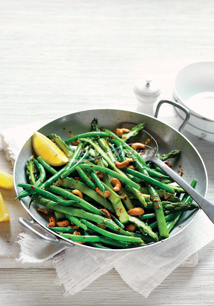 Asparagus & green beans with chilli & cashews