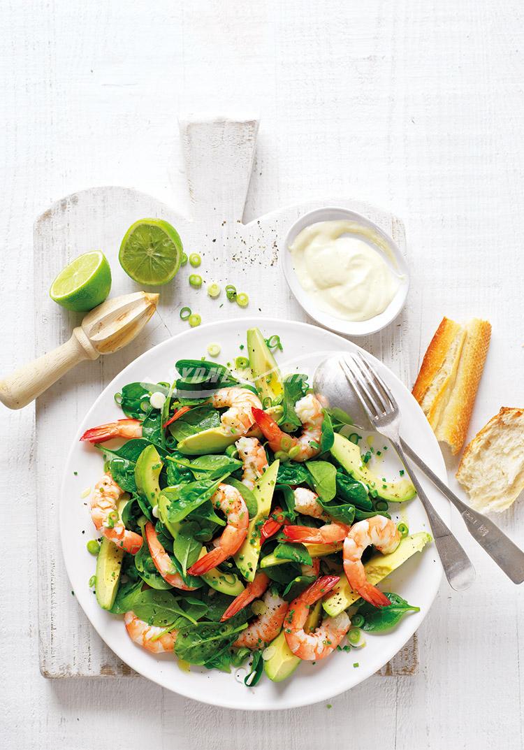 Avocado, baby spinach & prawn salad