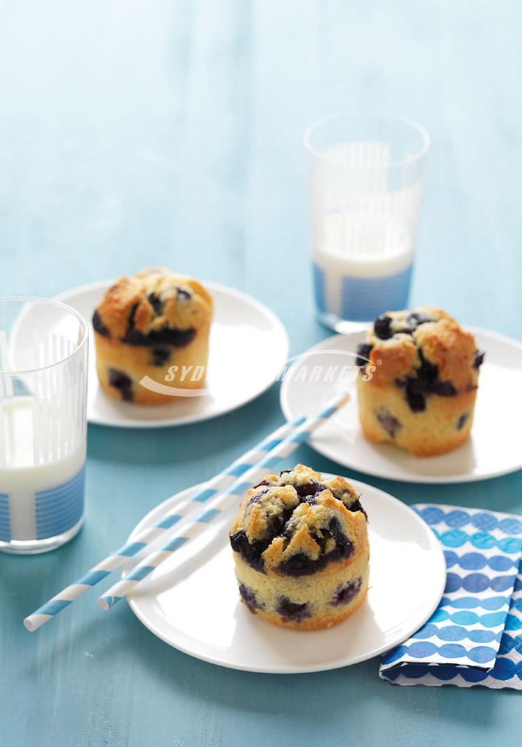 Blueberry friands