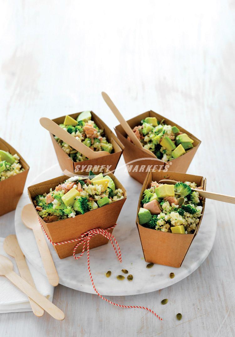 Broccoli, quinoa & tuna lunch box salad