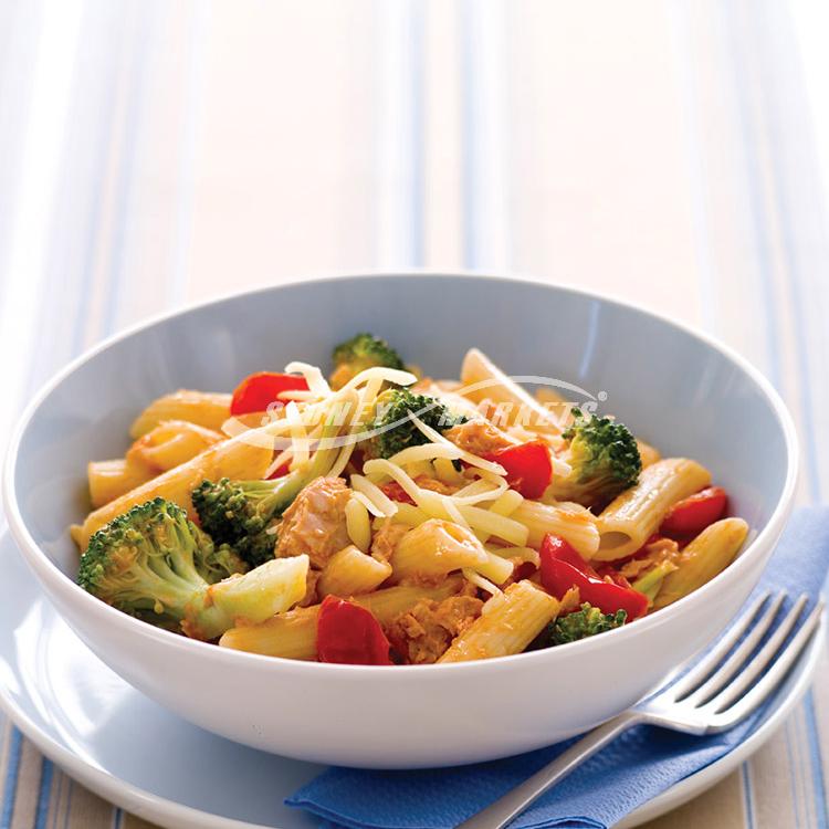 Broccoli, tuna & cherry tomato penne