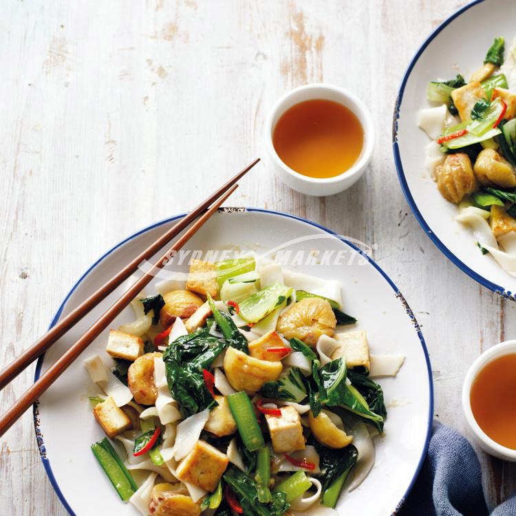 Chilli chestnut, Asian greens & tofu stir-fry