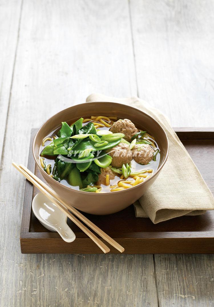 Choy sum, pork meatball & noodle soup