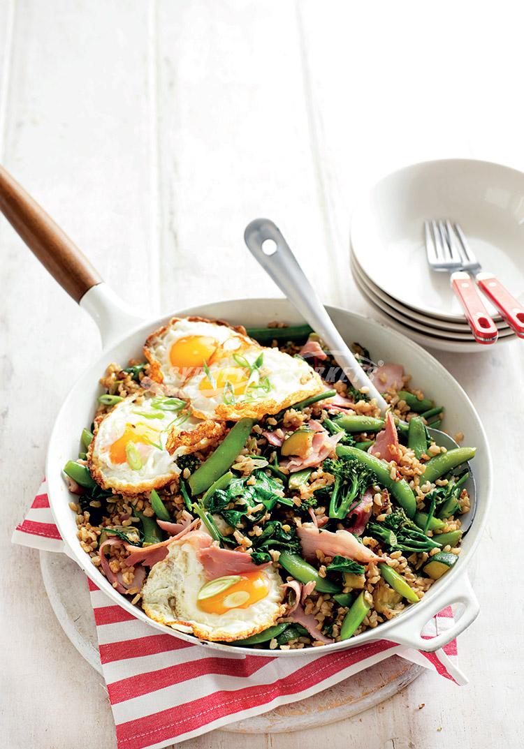 Green veggie fried rice with ham & eggs