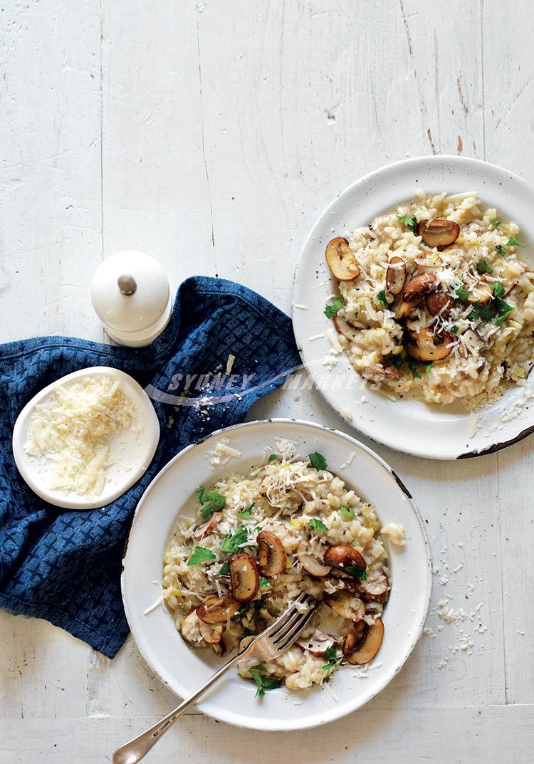 Mushroom, leek & parmesan risotto