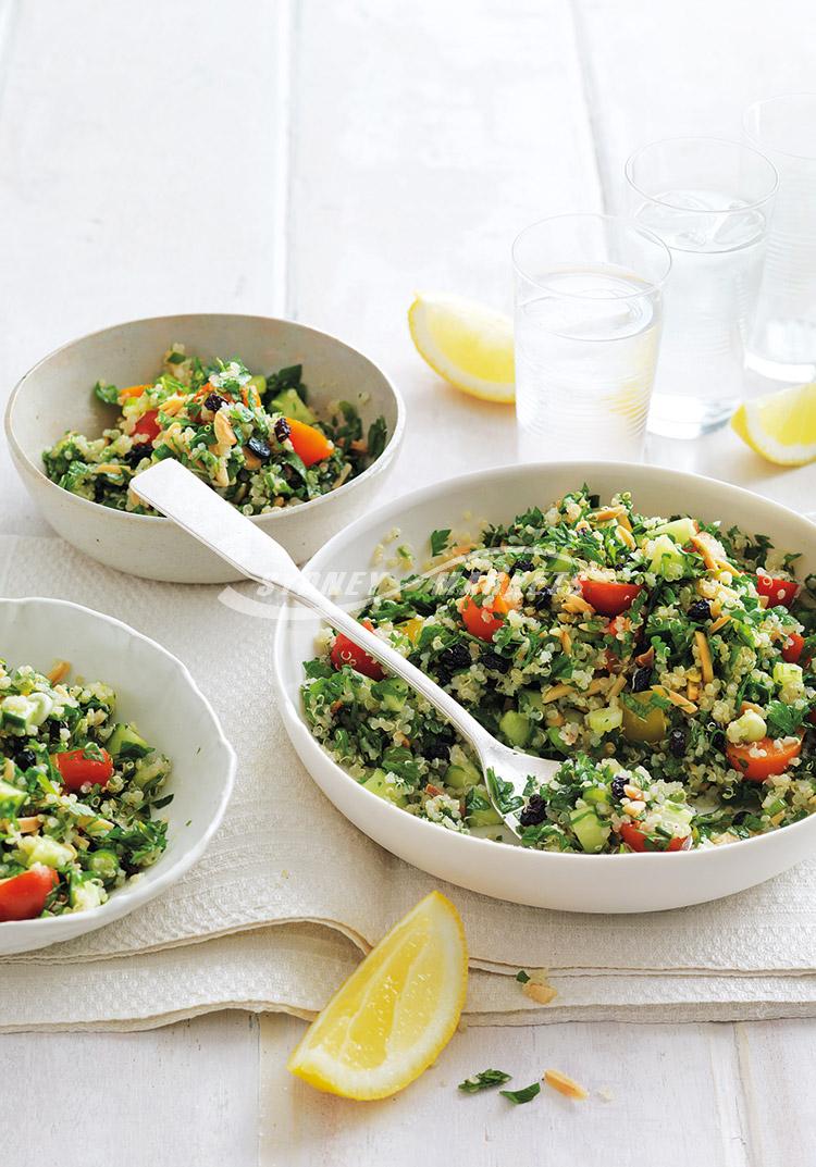Quinoa tabouli with currants & almonds