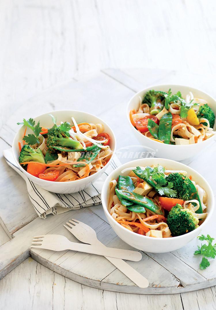 Satay veggie, tofu & rice noodle salad