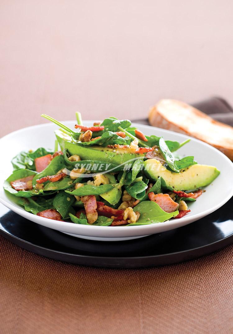 Spinach, crispy bacon & avocado salad