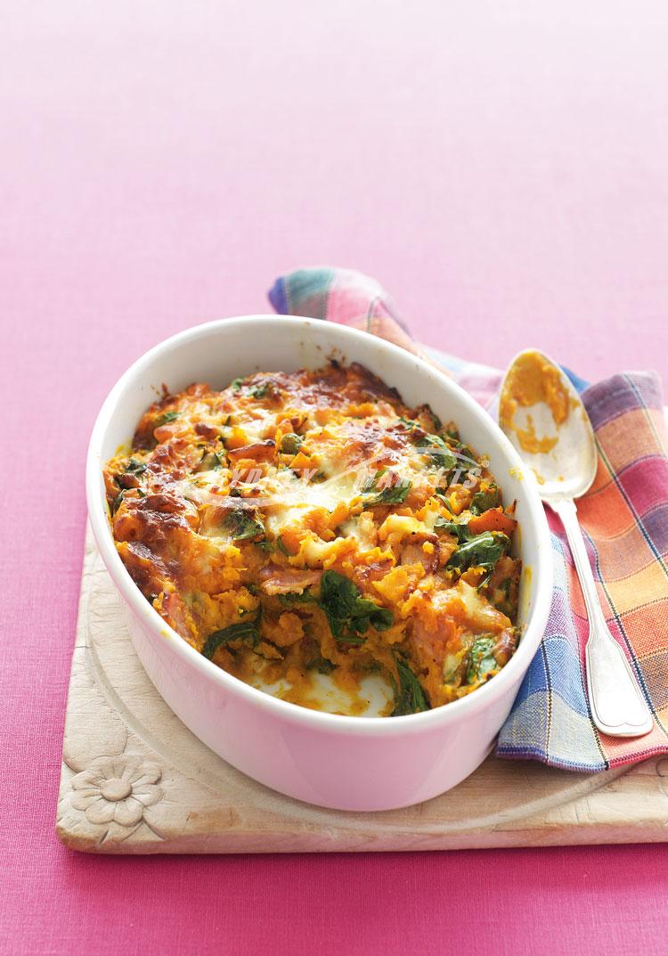 Sweet potato, bacon & spinach bake