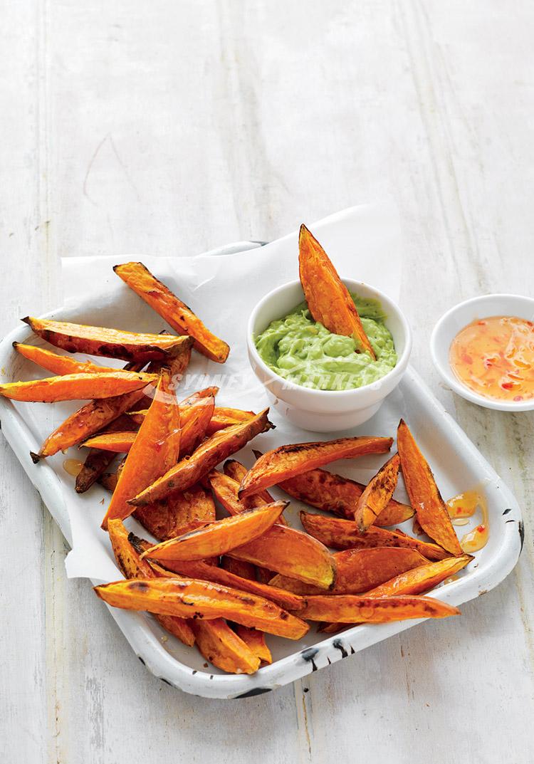 Sweet potato wedges with avocado dip