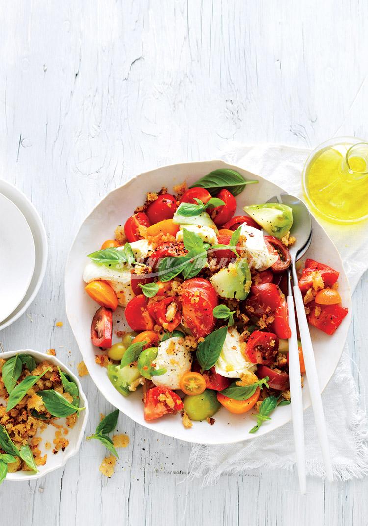 Tomato & fresh mozzarella salad with basil & garlic crumb