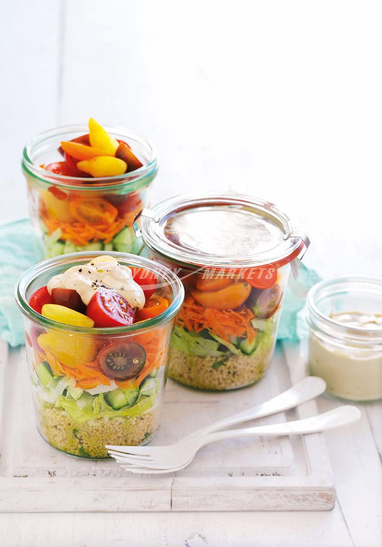 Veggie, hommus & couscous jar salads