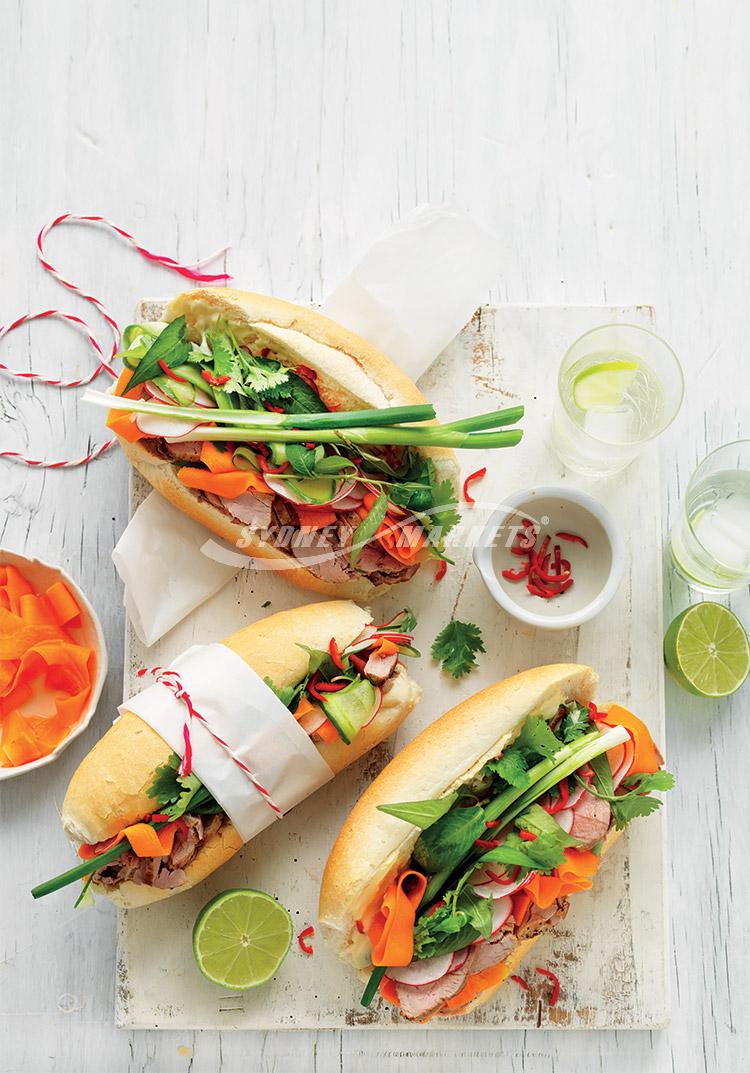 Vietnamese salad, pickled carrot & pork rolls