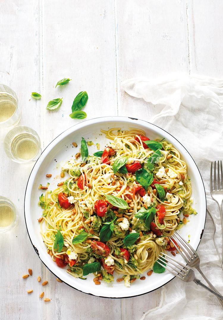 Zucchini, tomato & basil spaghetti with ricotta